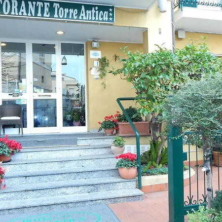 Отель Torre Antica 3*