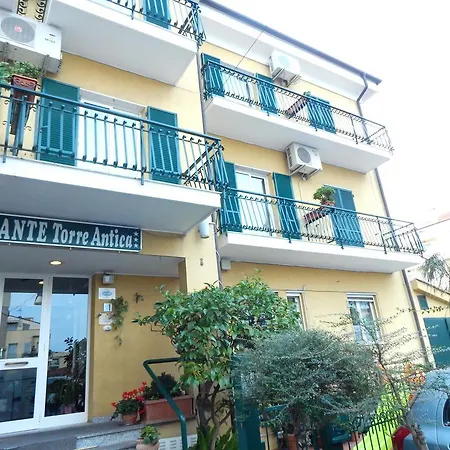 Отель Torre Antica 3*